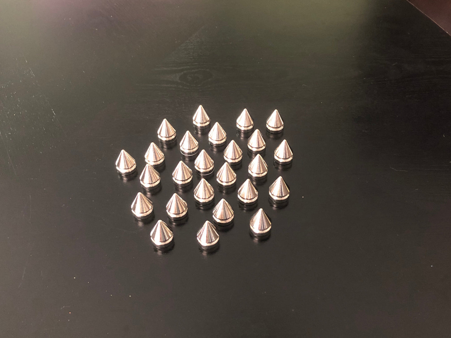 Grip of 25 1" Brass Magspikes